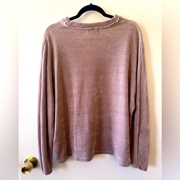 Francesca’s Coco + Jaimeson Chenille Knit Sweater in Dusty Pink - Picture 3 of 6